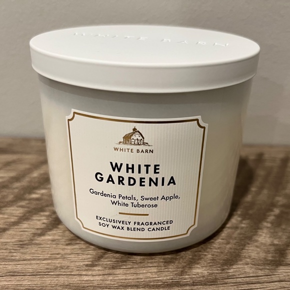 Bath & Body Works 3Wick Scented Candle White Gardenia Sweet Apple White Tuberose - Picture 3 of 4
